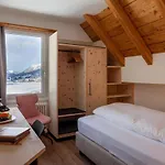 Waldhaus Am 3*