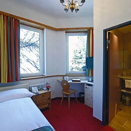 ホテル ヴァルトハウス アム ゼー