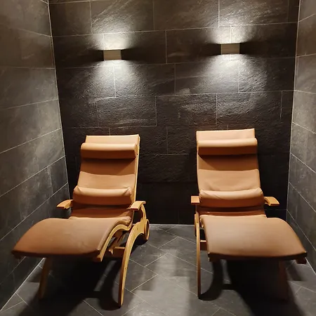 ヴァルトハウス アム ゼー サンモリッツ