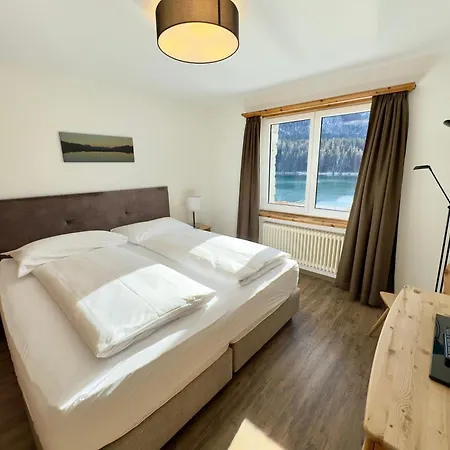 ホテル ヴァルトハウス アム ゼー サンモリッツ